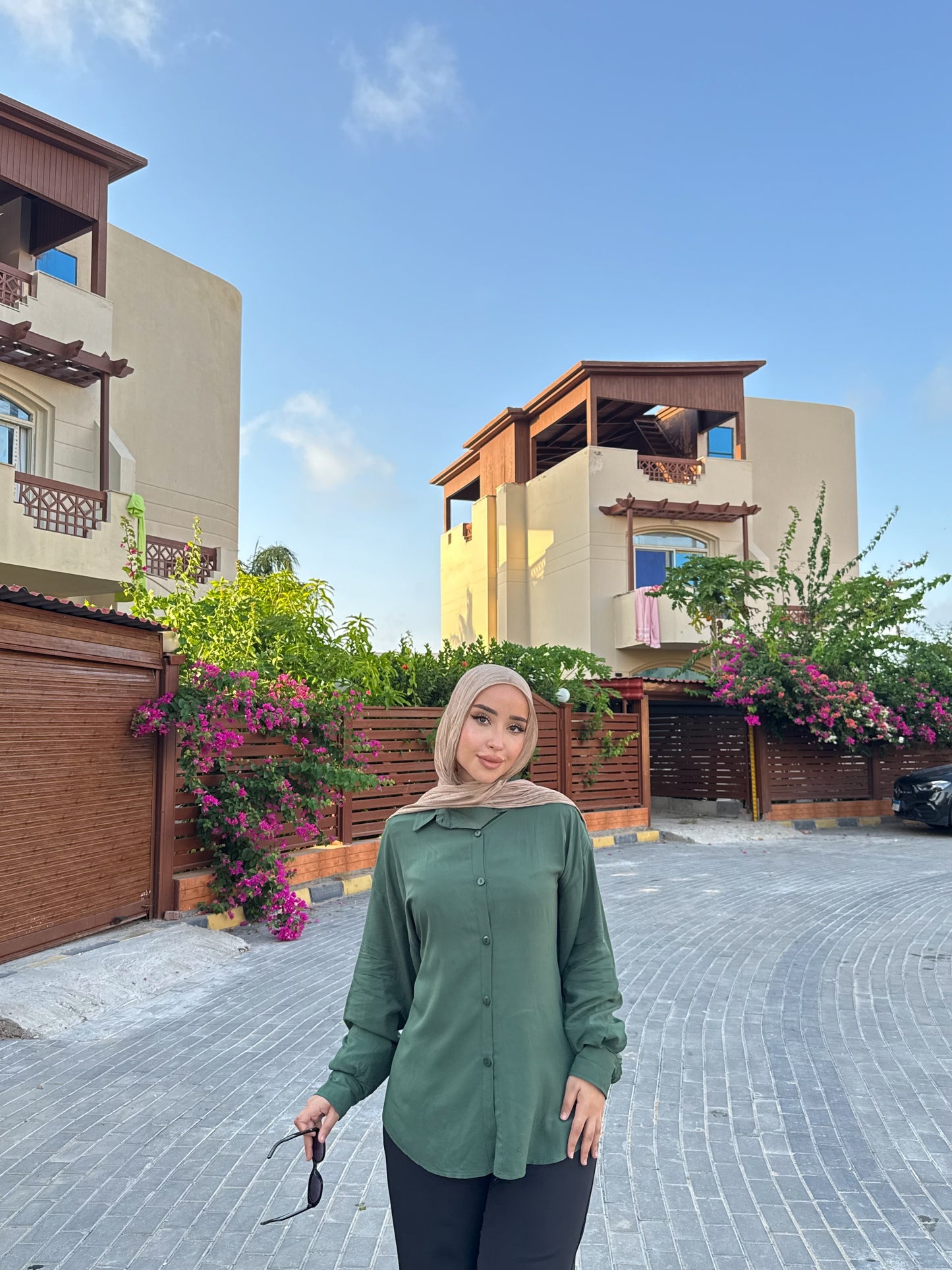 Elegance Tie-Back Blouse IN DARK GREEN